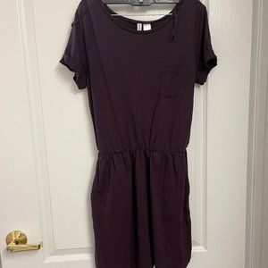 Short sleeved dress